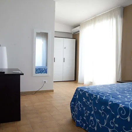 Arcipelago Nocleg ze śniadaniem 3*